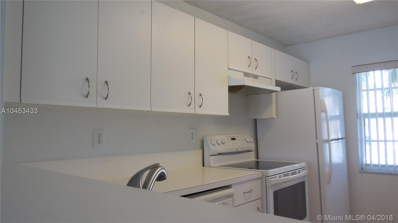 BONITA VILLAS CONDO - Residential Lease