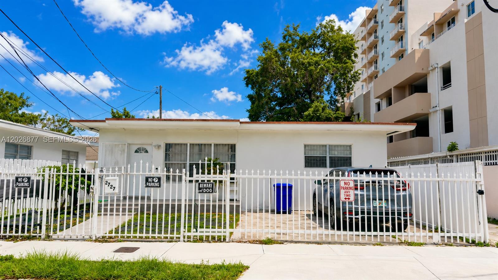 2727 SW 24th St, Miami, FL, 33145/$899,000 1 2727 SW 24th St
