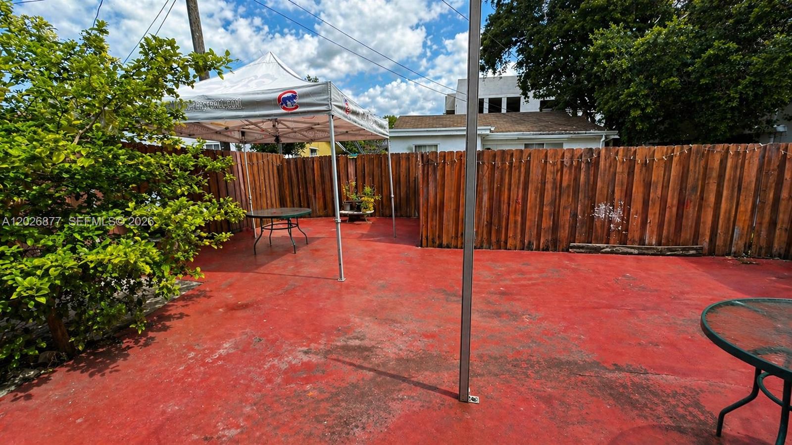 AMND MIAMI SUBURBAN ACRES - Residential Income