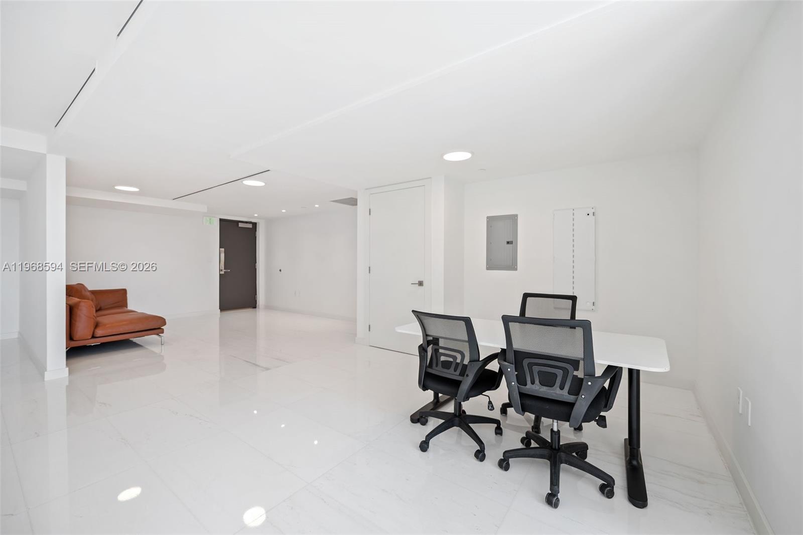 300 Biscayne Blvd Way 303