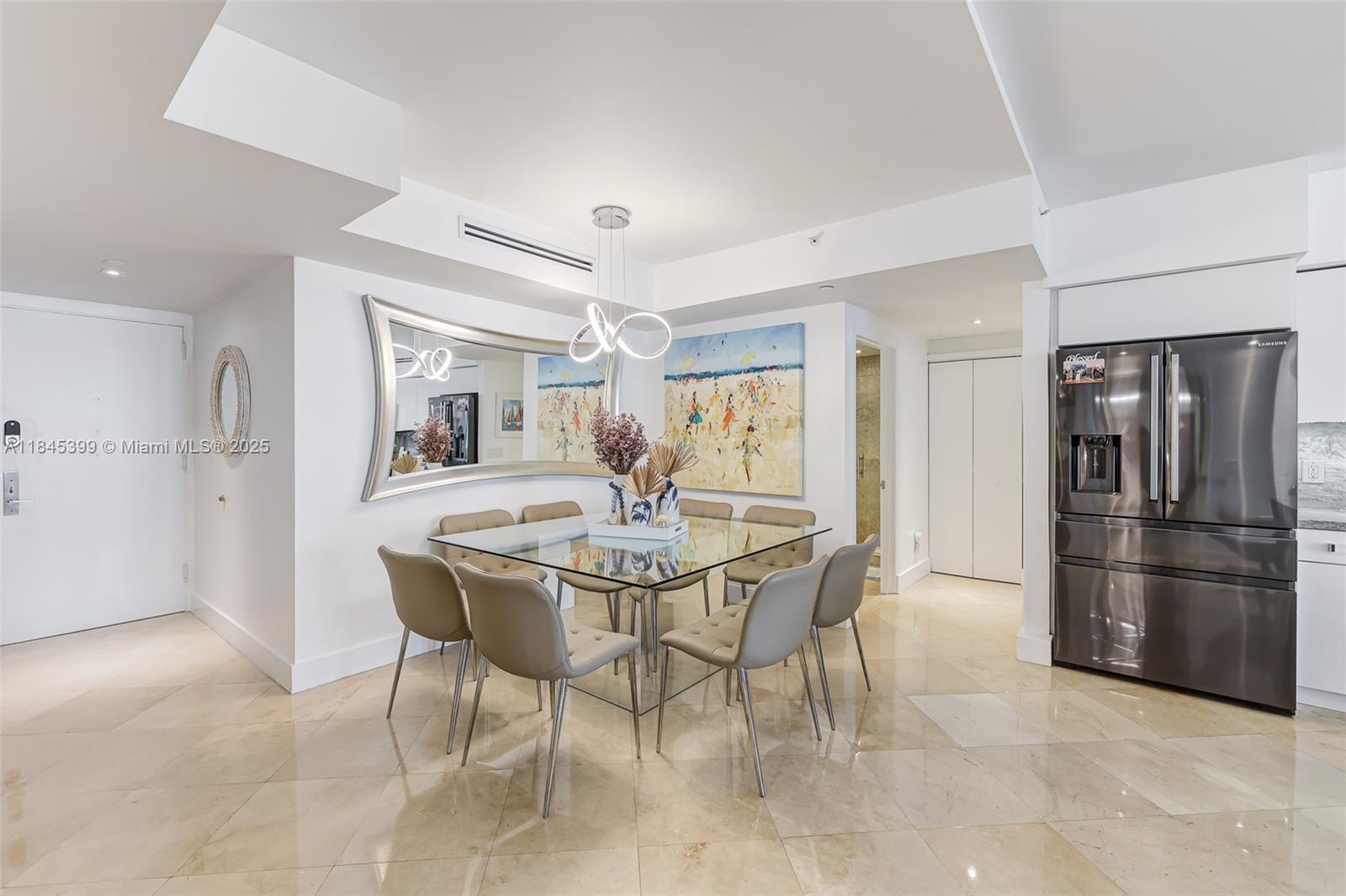 4775 Collins Ave 1704, Miami Beach, FL, 33140/$1,750,000 4 4775 Collins Ave 1704