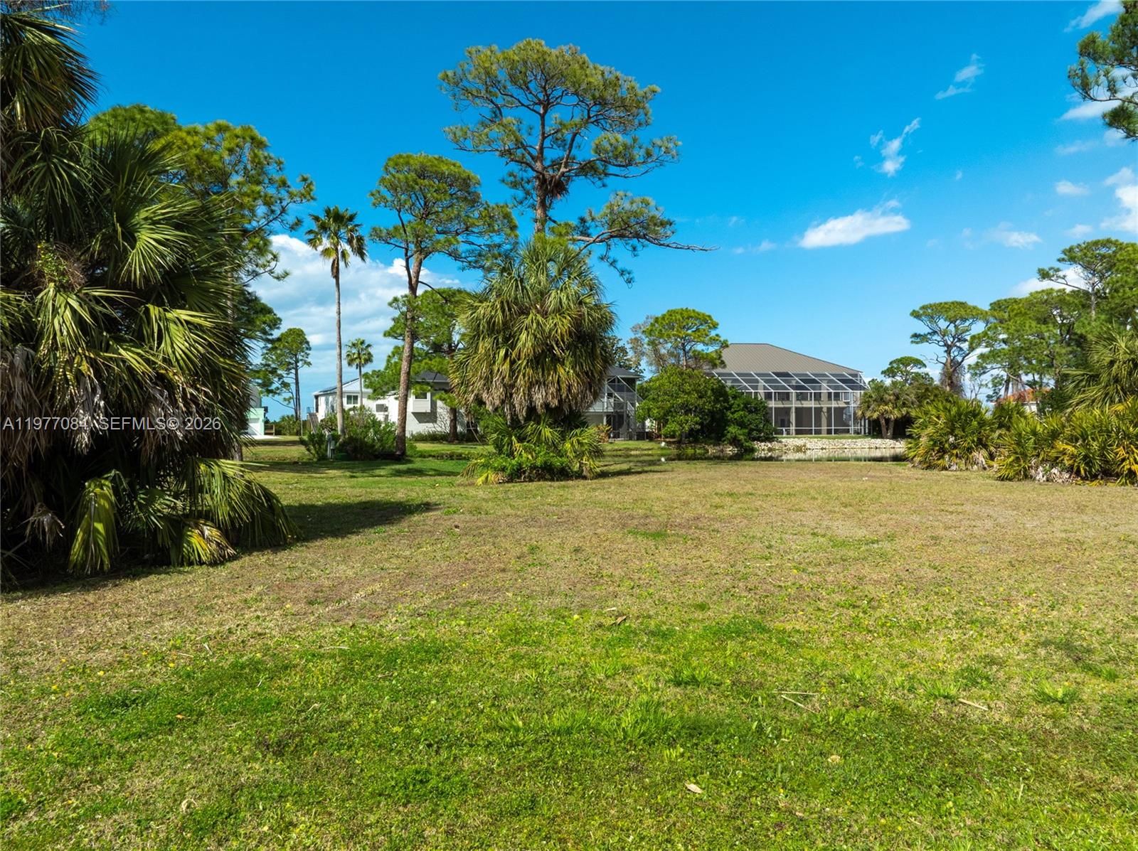 POINTE ALEXIS NORTH PHASE - Land