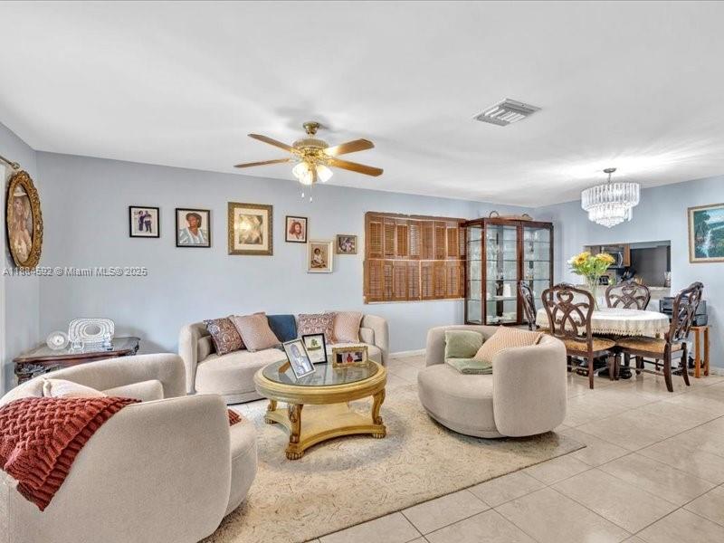 9900 SW 12 st