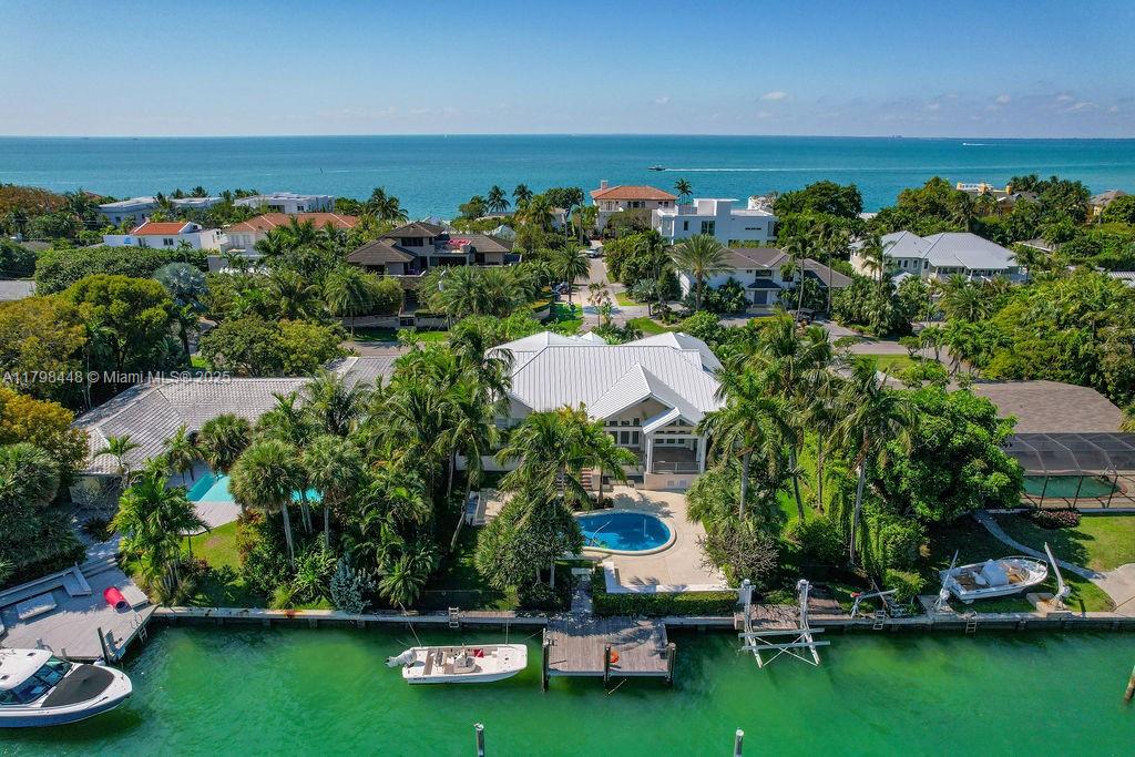 Rental Property at 621 N Mashta Dr, Key Biscayne, Miami-Dade County, Florida - Bedrooms: 4 
Bathrooms: 5  - $32,000 MO.