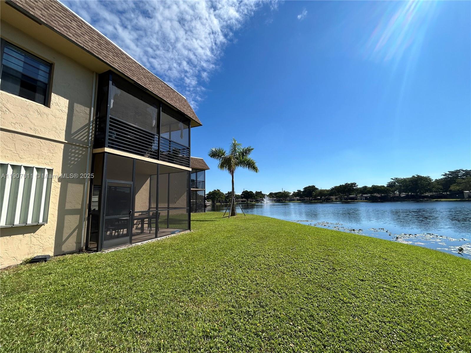 VILLAS AT CARRIAGE HILLS - Residential Lease