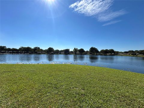 200 Berkley Rd 113 Hollywood FL 33024