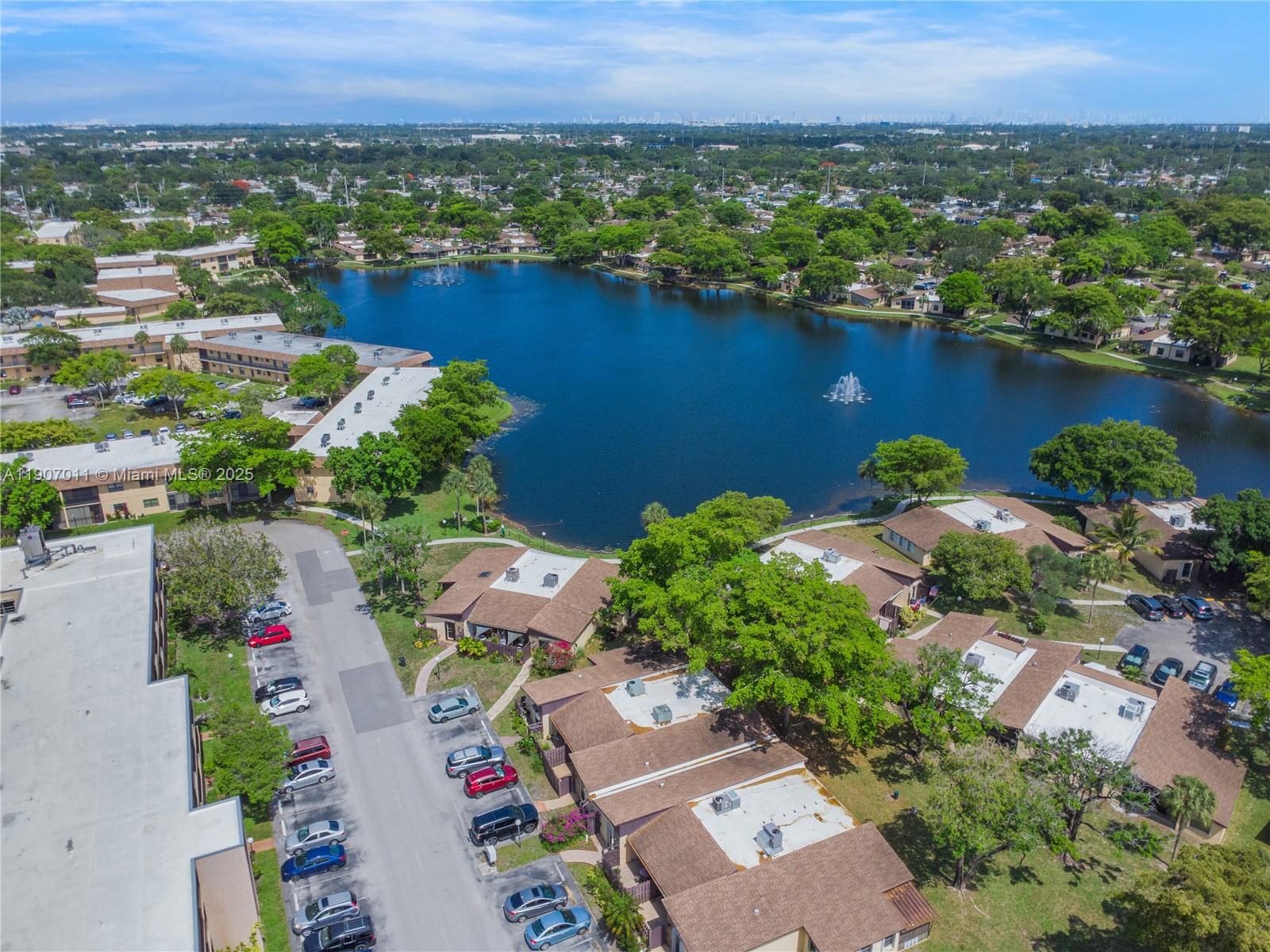 VILLAS AT CARRIAGE HILLS - Residential Lease