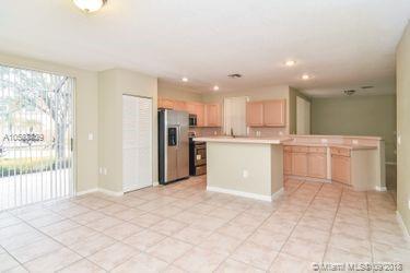 CORAL RIDGE DRIVE COMMERC - Residential Lease