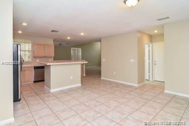 CORAL RIDGE DRIVE COMMERC - Residential Lease