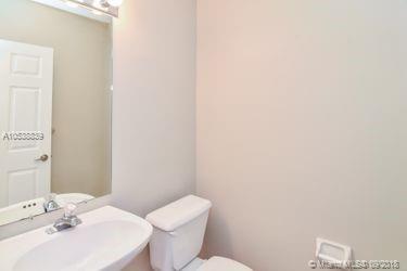 CORAL RIDGE DRIVE COMMERC - Residential Lease