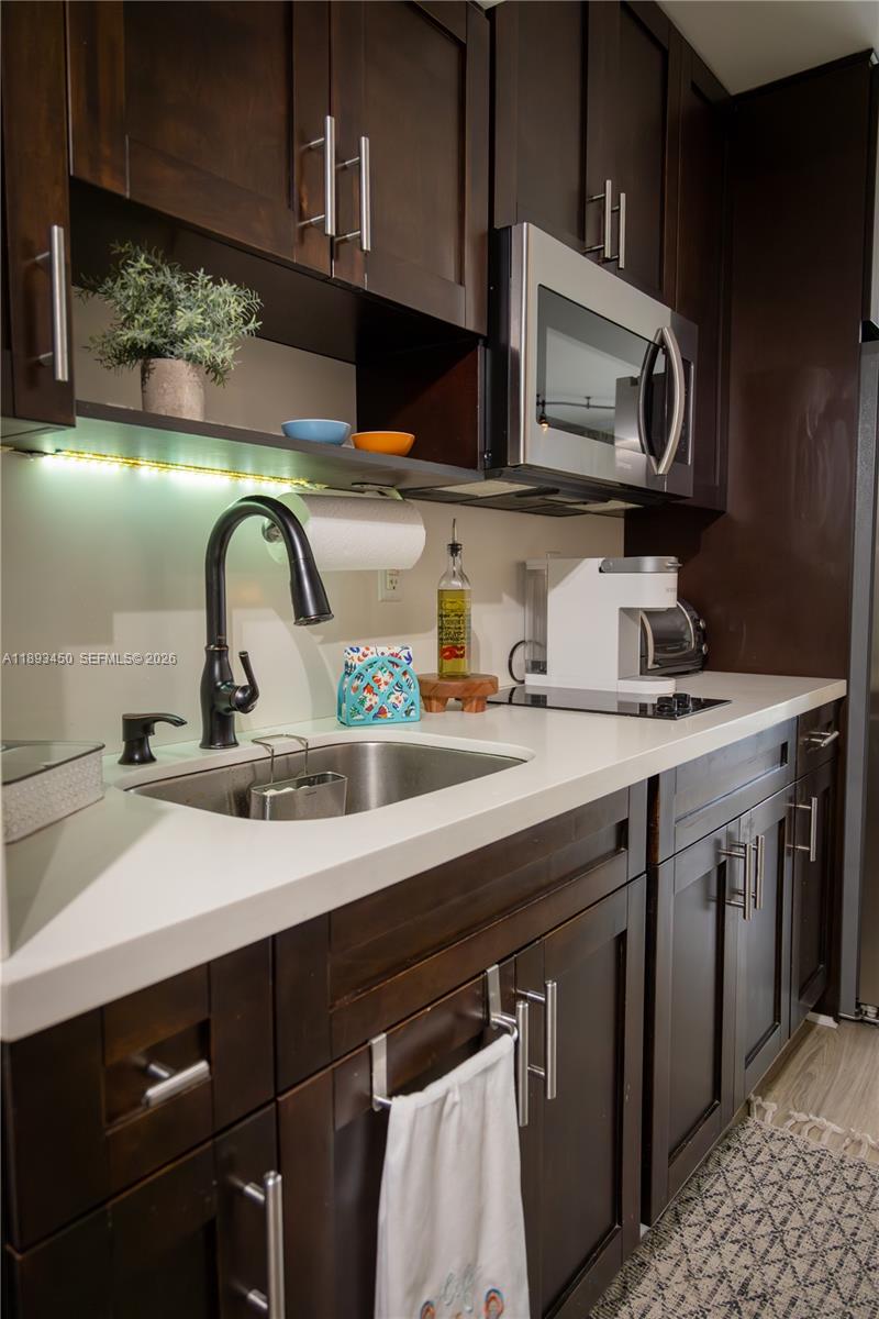 THE AVENTURA BEACH CLUB C - Residential