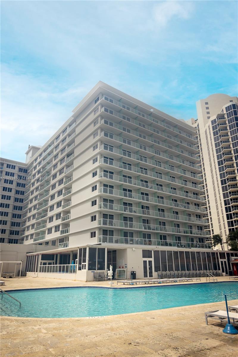 THE AVENTURA BEACH CLUB C - Residential