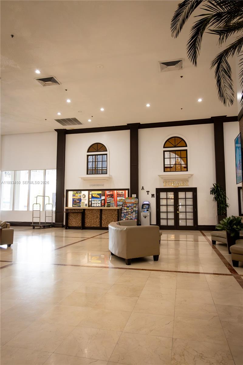 THE AVENTURA BEACH CLUB C - Residential