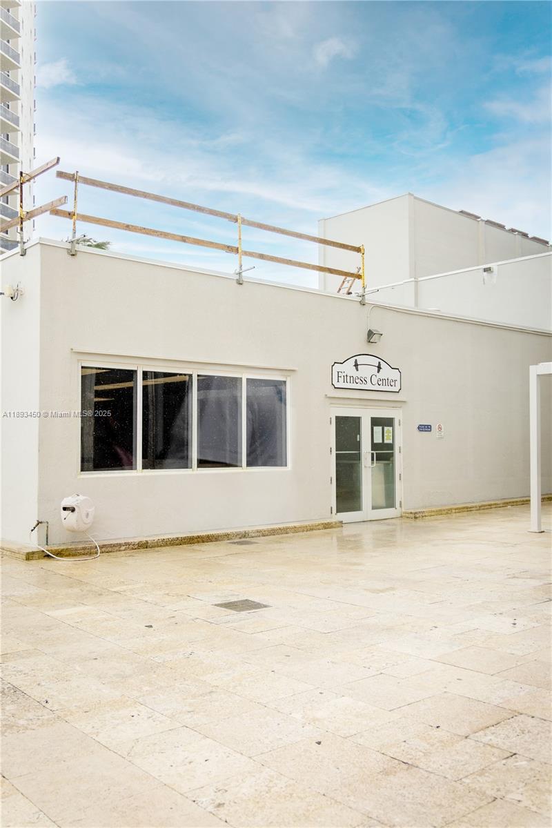 THE AVENTURA BEACH CLUB C - Residential