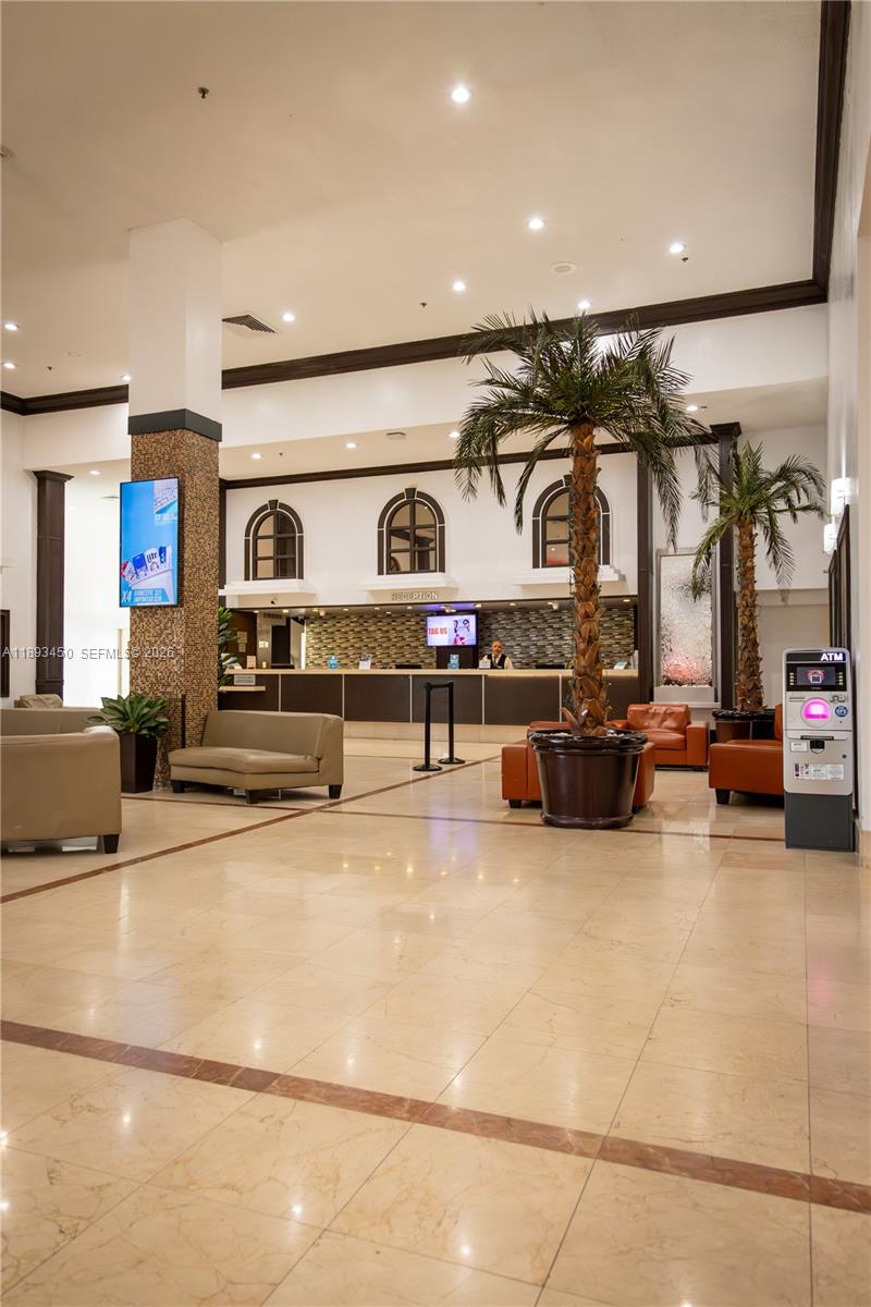 THE AVENTURA BEACH CLUB C - Residential