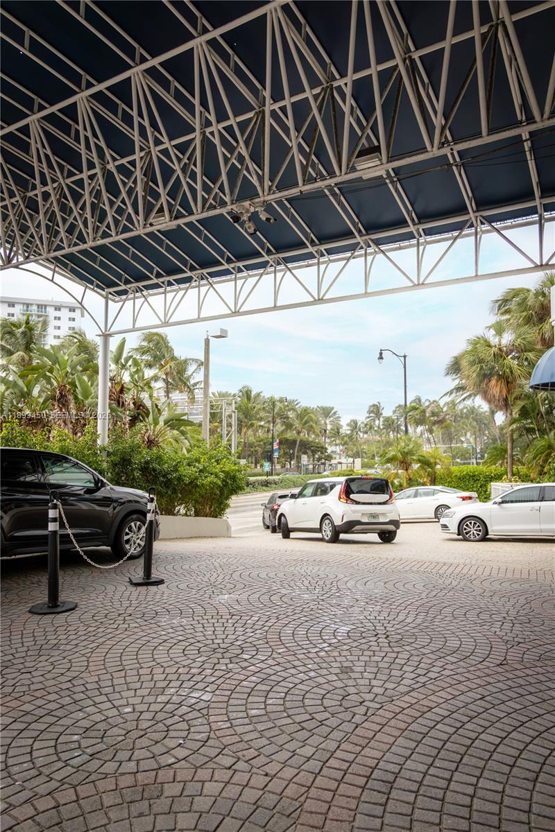 THE AVENTURA BEACH CLUB C - Residential