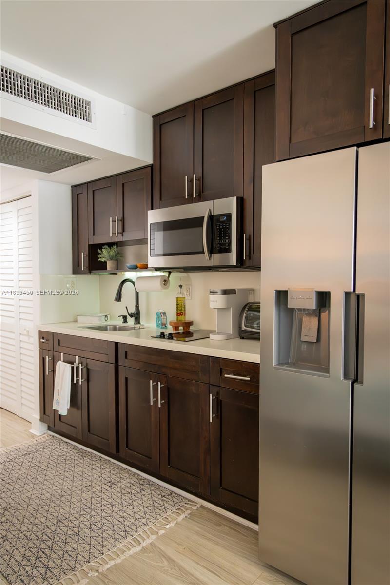 THE AVENTURA BEACH CLUB C - Residential