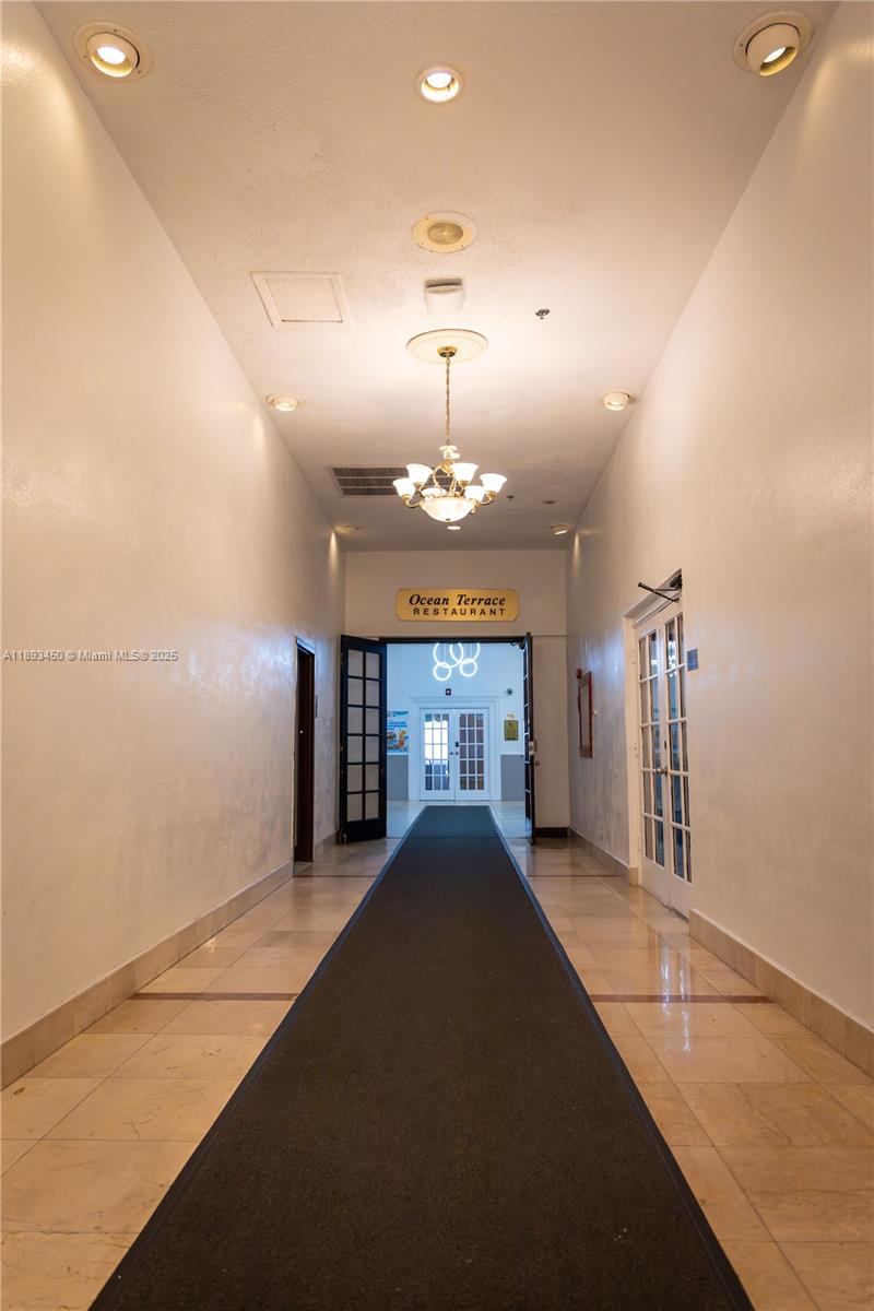 THE AVENTURA BEACH CLUB C - Residential