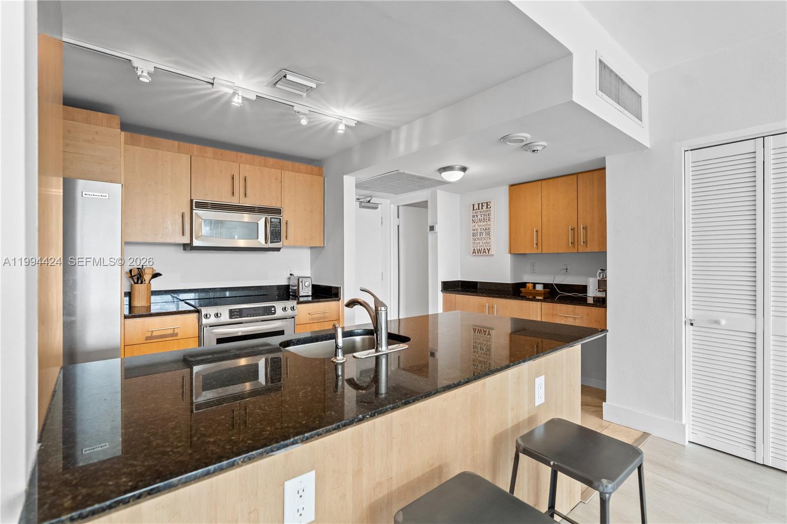 HARBOUR HOUSE - Residential