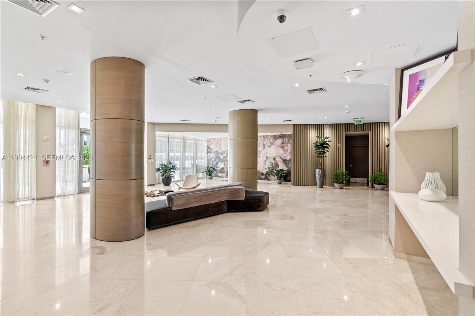 HARBOUR HOUSE - Residential