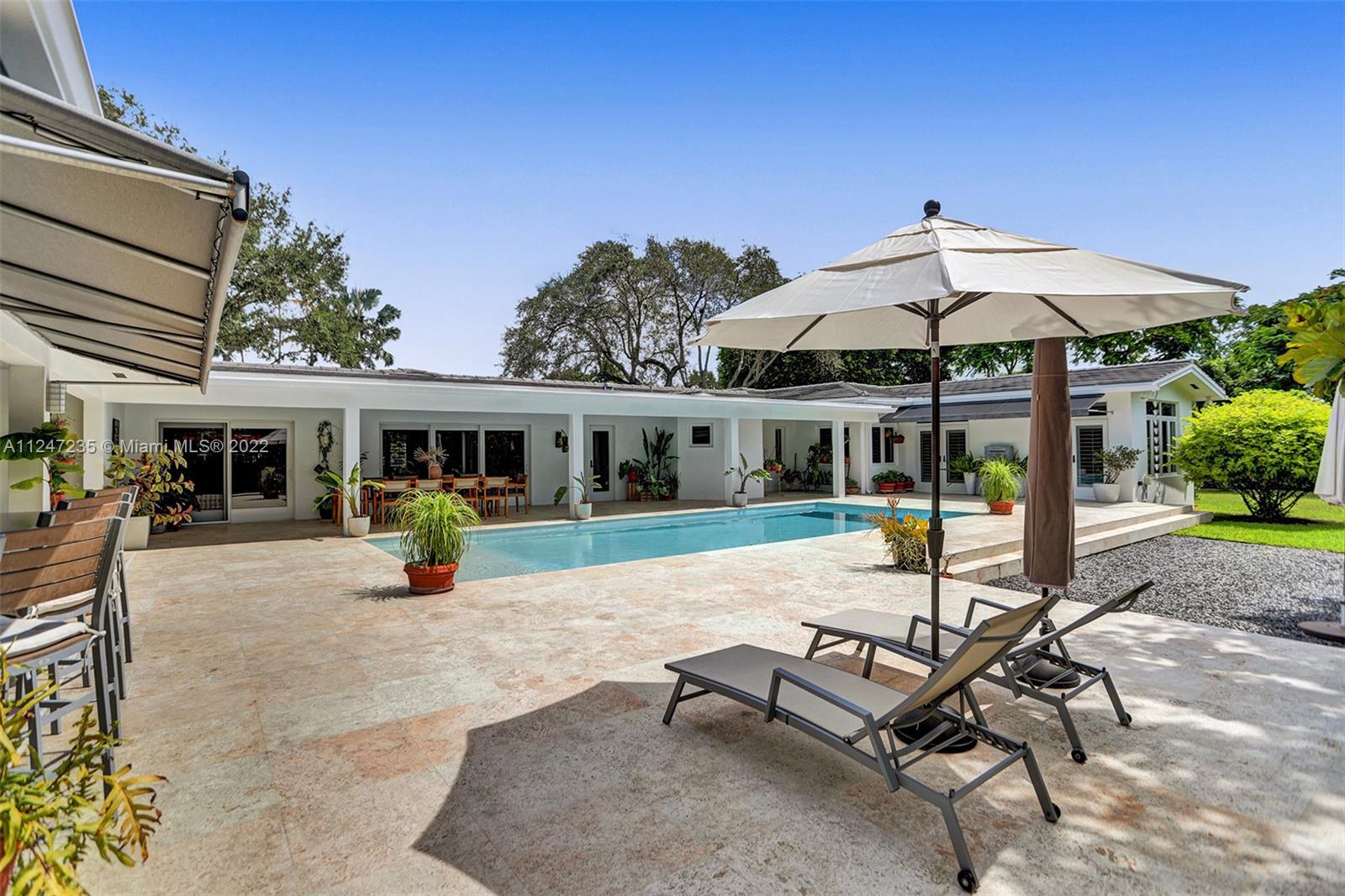 COLLINS HEIGHTS - Residential
