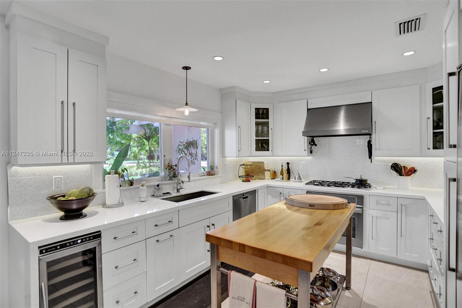 COLLINS HEIGHTS - Residential
