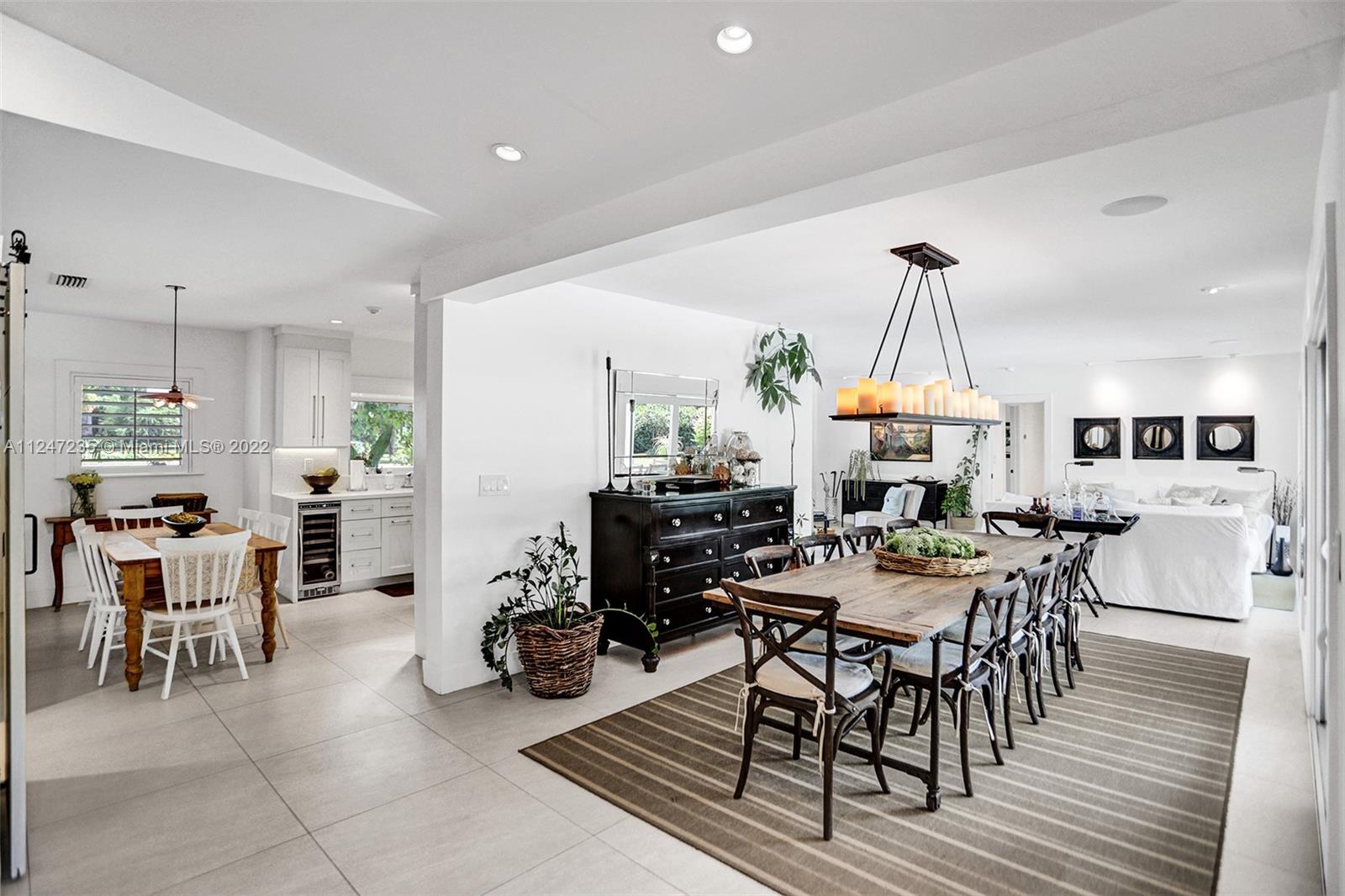 COLLINS HEIGHTS - Residential