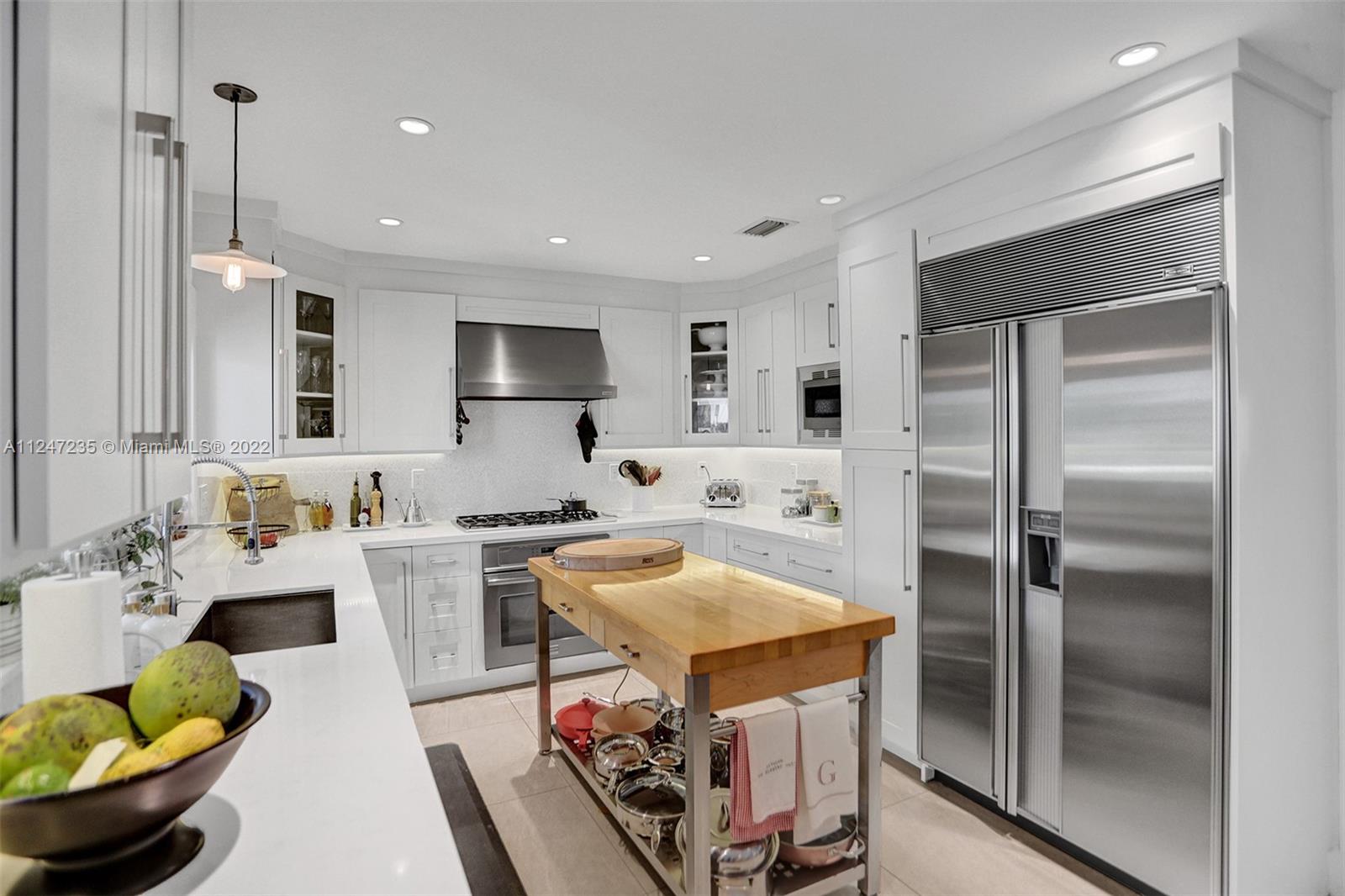 COLLINS HEIGHTS - Residential