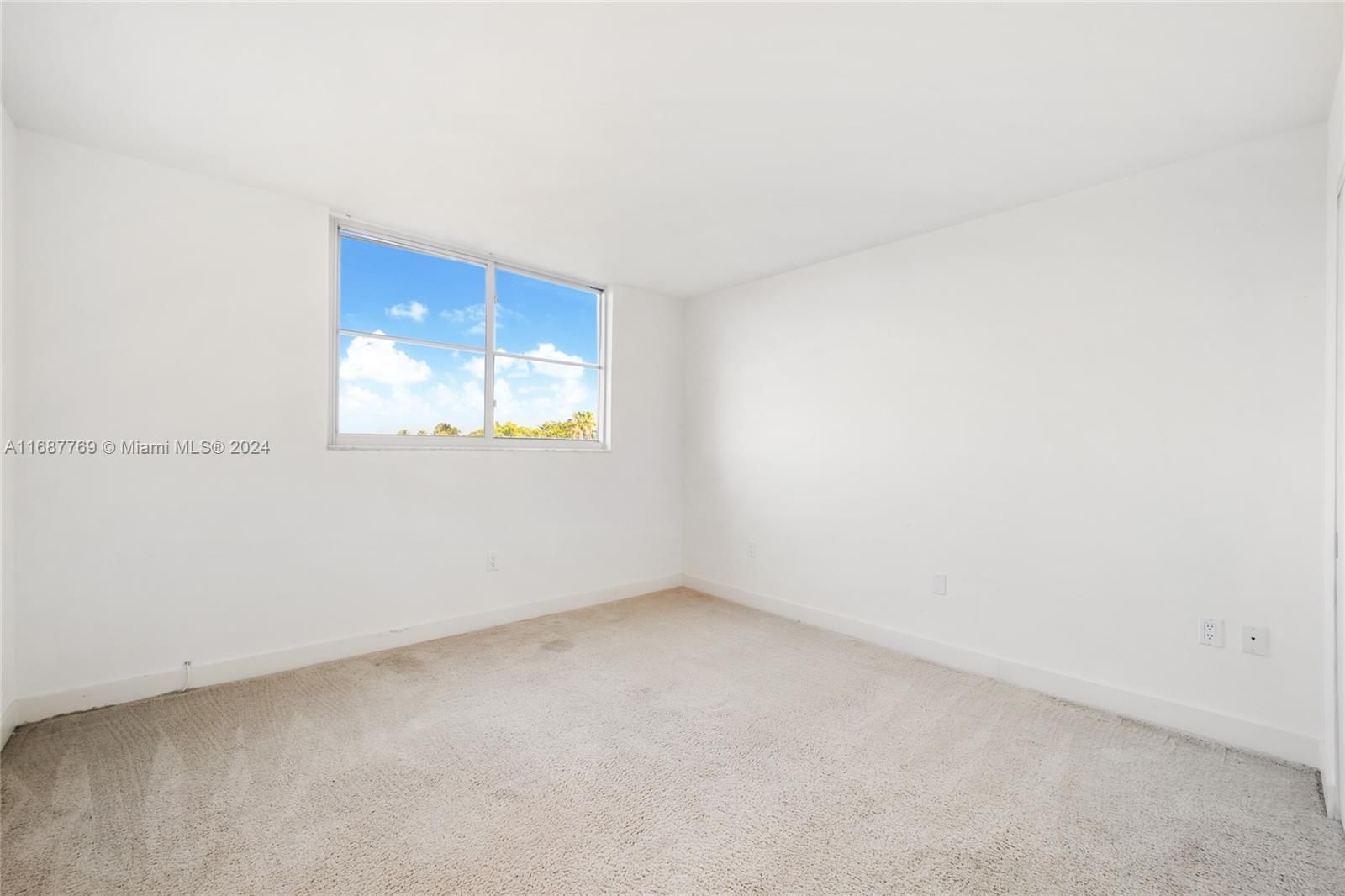 CAPE FLORIDA CLUB CONDO P - Residential