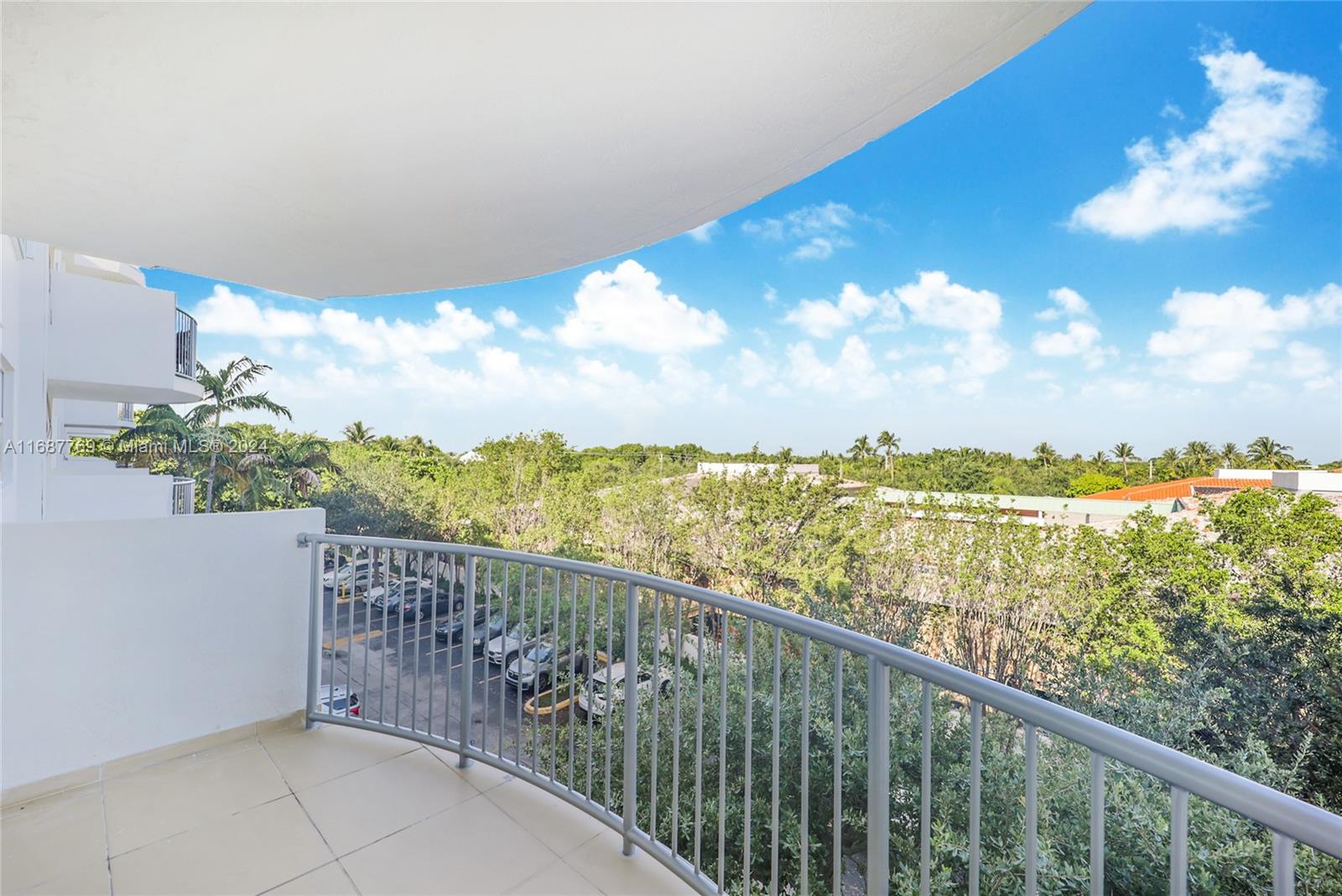 CAPE FLORIDA CLUB CONDO P - Residential