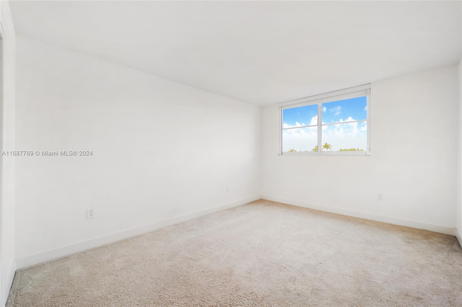 210 Sea View Dr 409