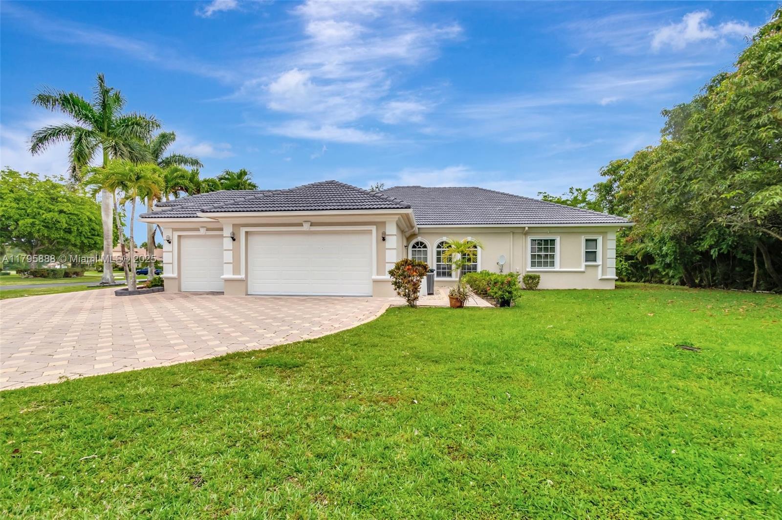 2296 Greenview Cove Drive