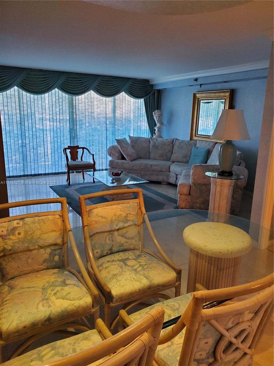 LEXCELLENCE CONDO - Residential