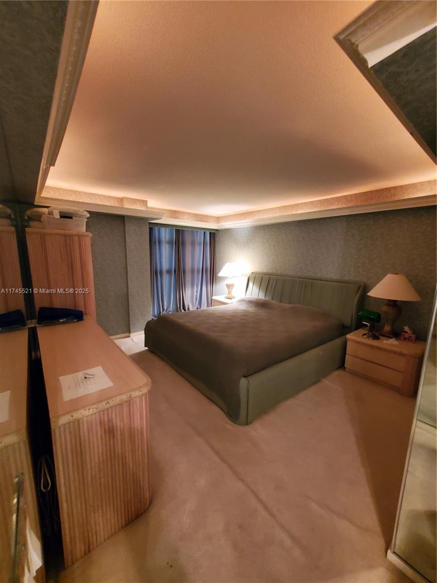 LEXCELLENCE CONDO - Residential