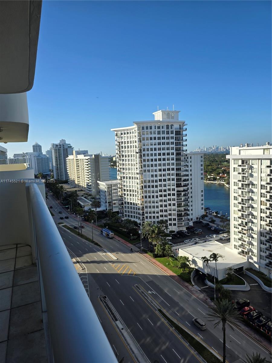 5757 Collins Ave 1902
