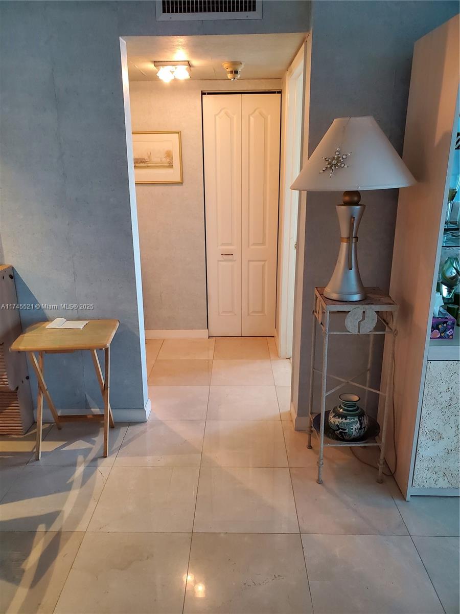 LEXCELLENCE CONDO - Residential