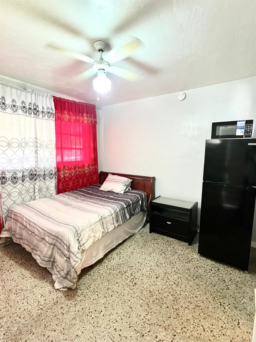 MIAMI GARDENS COMM SEC - Residential Lease