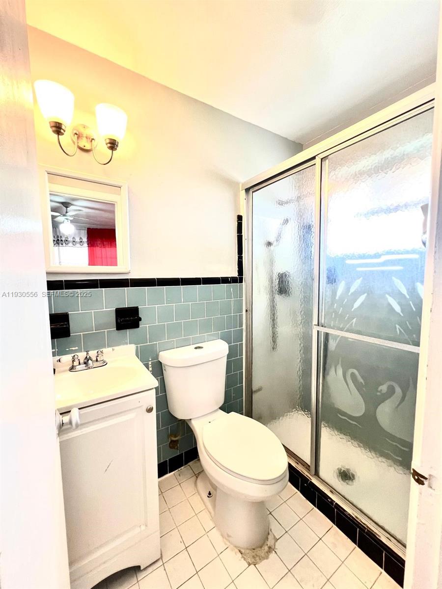 MIAMI GARDENS COMM SEC - Residential Lease