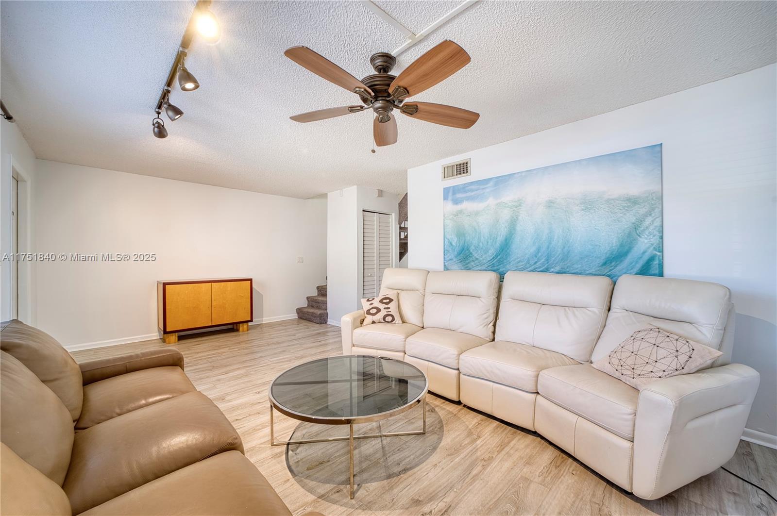 7175 Nova Dr 301, Davie, Broward County, Florida - 3 Bedrooms  
3 Bathrooms - 