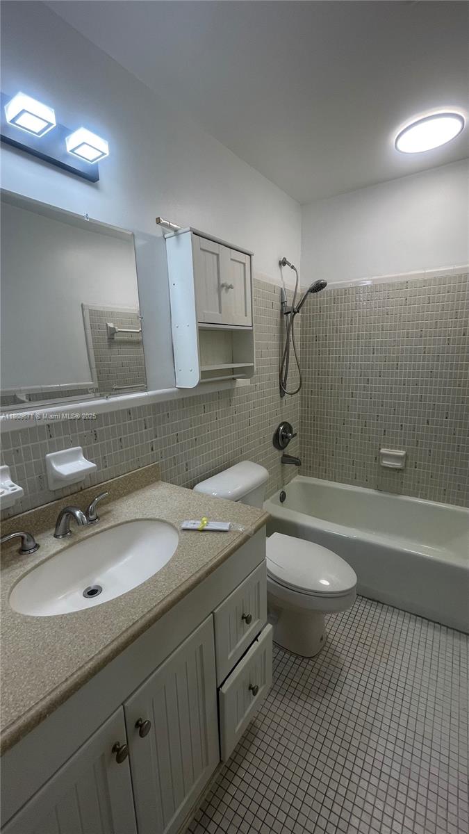 STRAND PLAZA CONDO - Residential