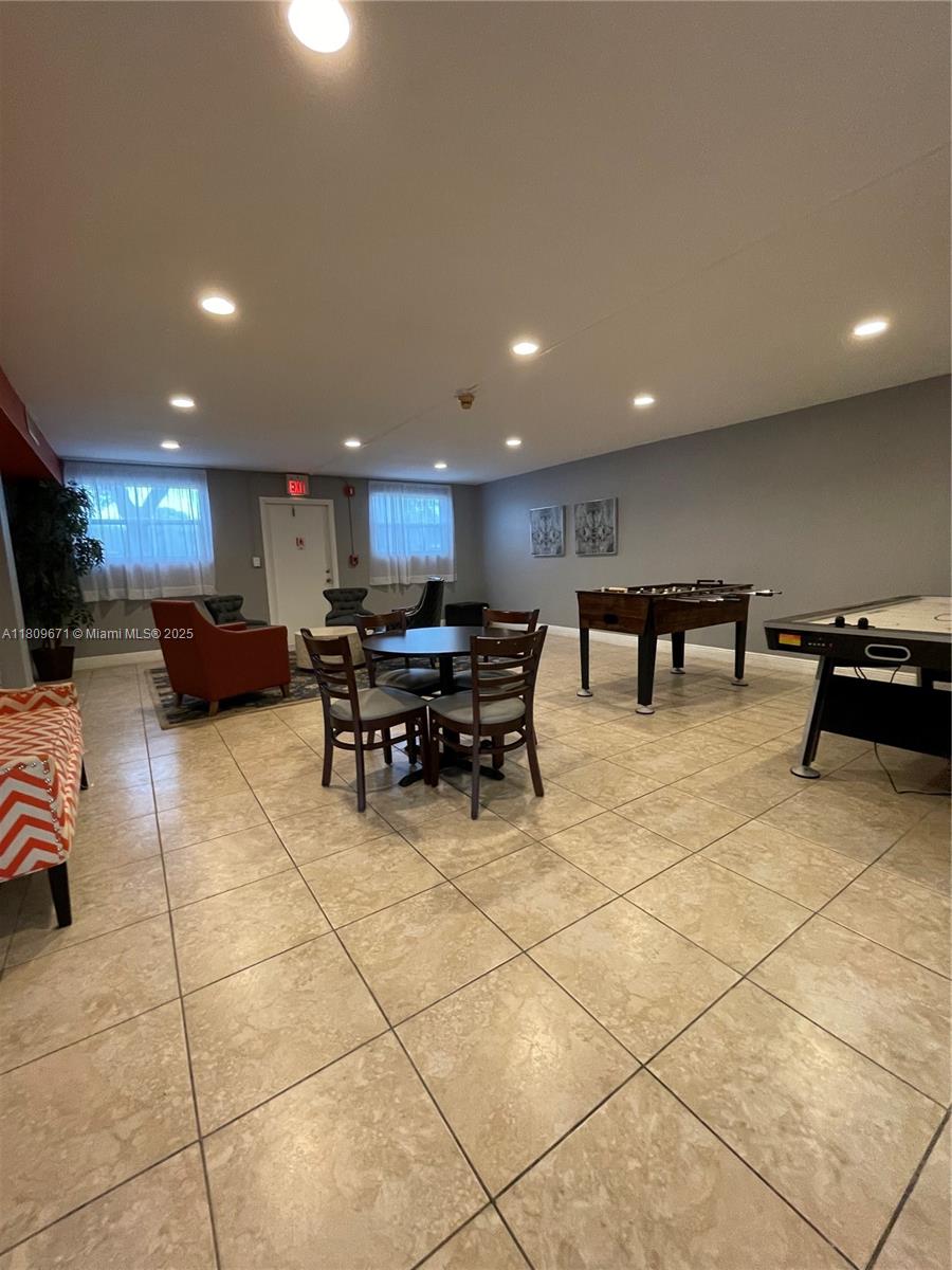 STRAND PLAZA CONDO - Residential
