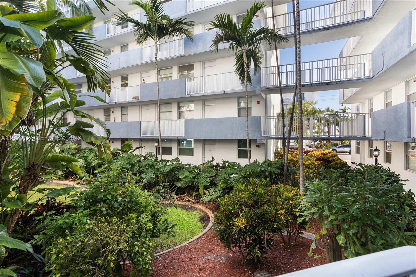 NORTH BAY VILLAS CONDO - Residential