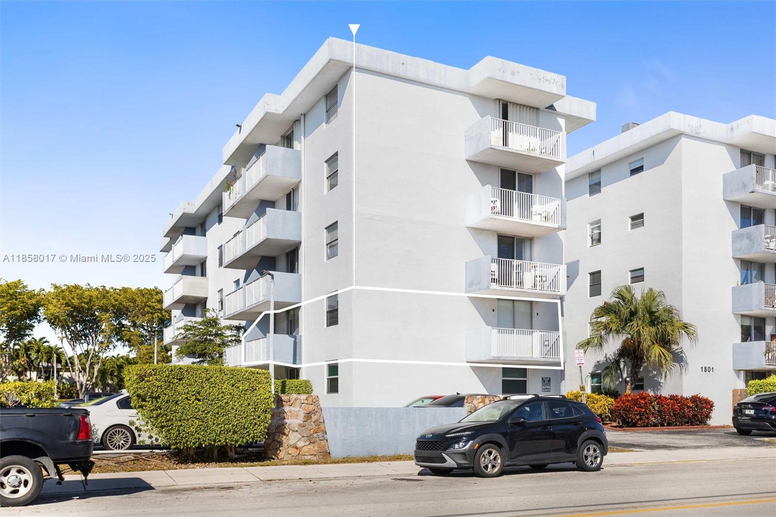 NORTH BAY VILLAS CONDO - Residential