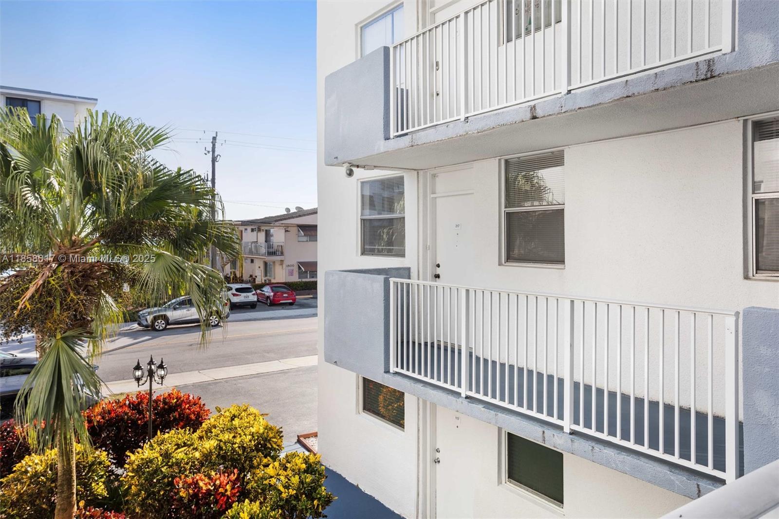 NORTH BAY VILLAS CONDO - Residential