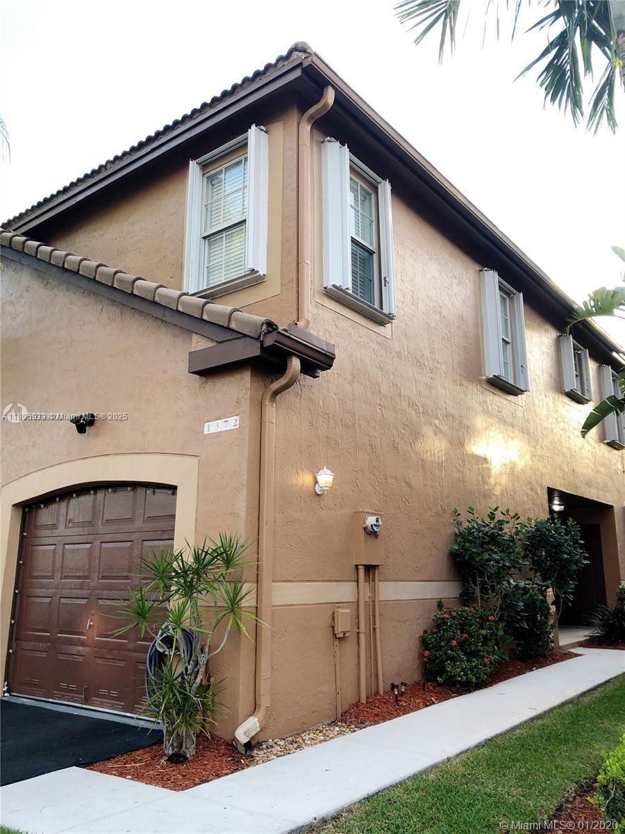 Rental Property at 1372 Veracruz Ln 6-7, Weston, Broward County, Florida - Bedrooms: 4 
Bathrooms: 3  - $3,800 MO.