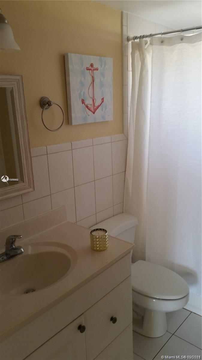 VILLAGE OF KINGS CREEK CO - Residential Lease