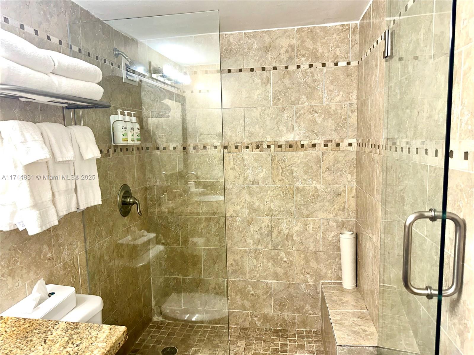 THE AVENTURA BEACH CLUB C - Residential