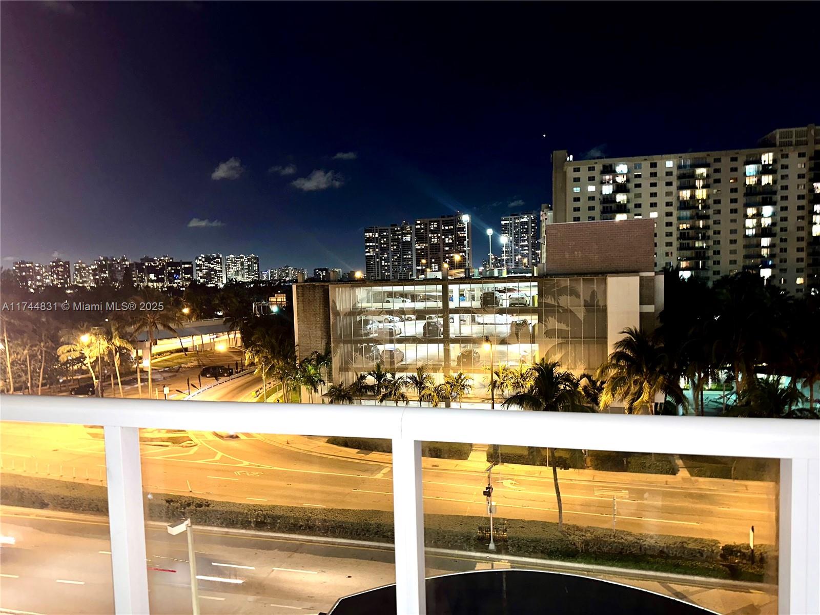 THE AVENTURA BEACH CLUB C - Residential