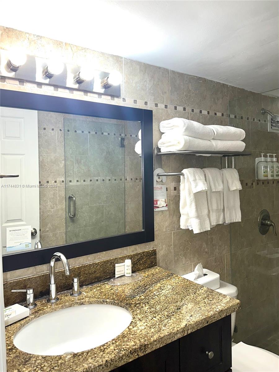 THE AVENTURA BEACH CLUB C - Residential