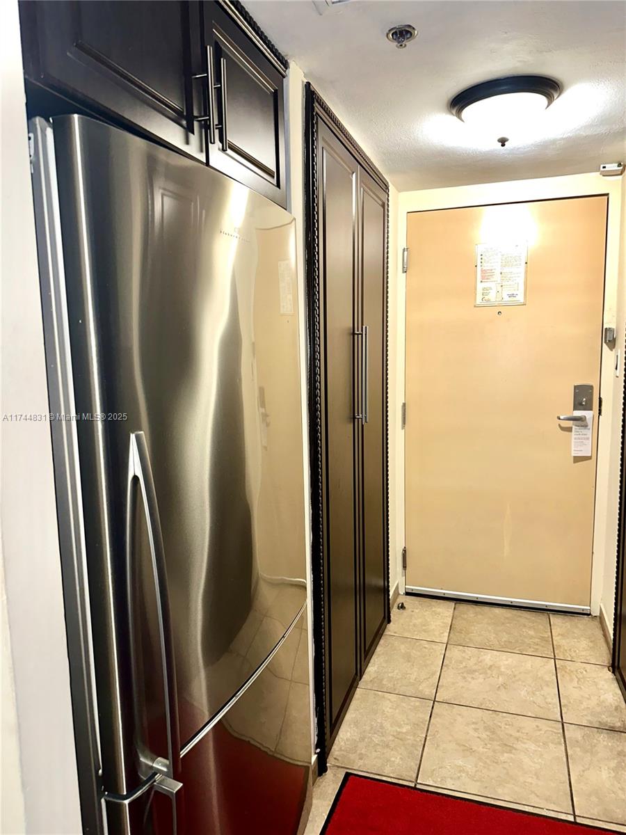 THE AVENTURA BEACH CLUB C - Residential